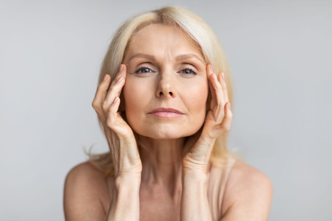 Piegamento sulla pelle del viso e la sua eliminazione mediante crema Eudalie
