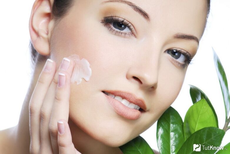 Ricette per maschere per il ringiovanimento della pelle del viso